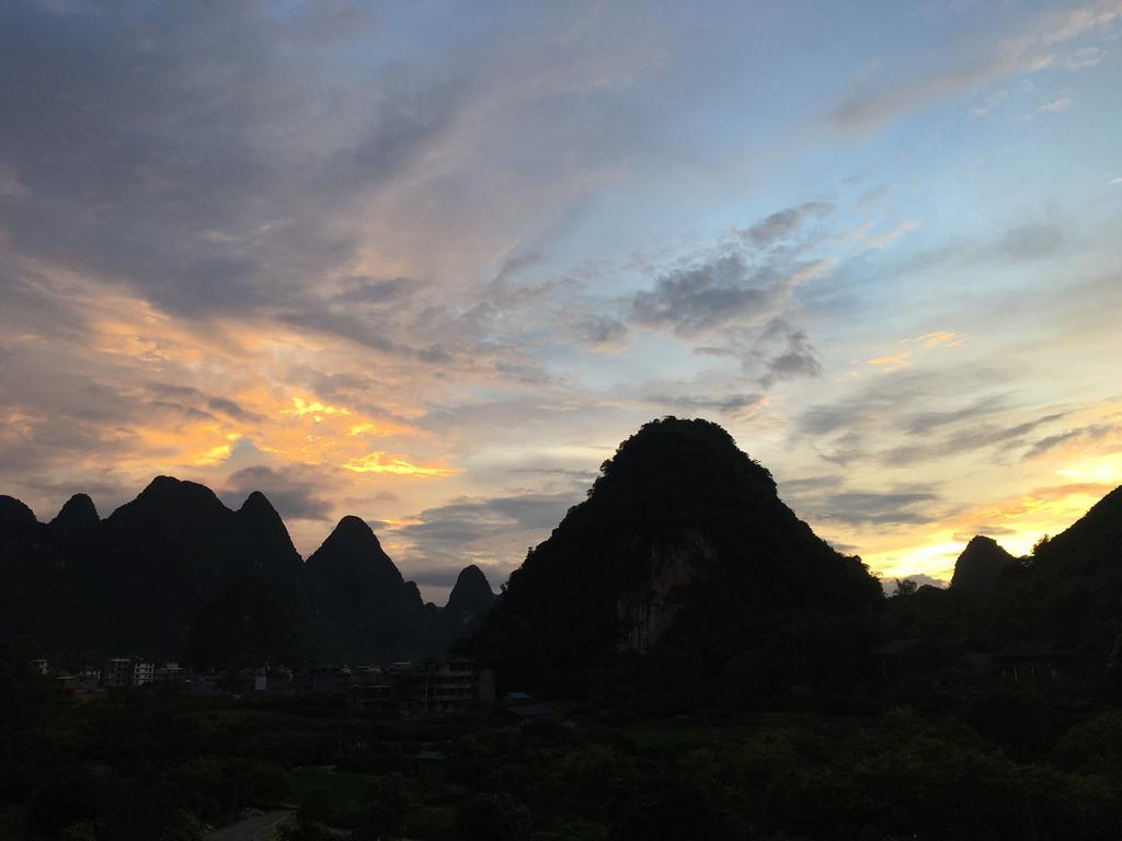 Zen Box House Hotel Yangshuo Exterior foto